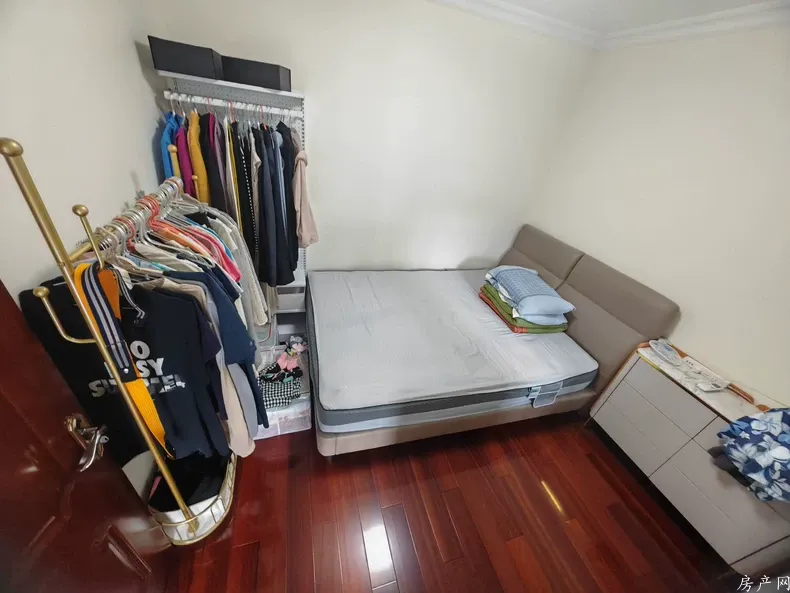 中怡家园 2室2厅1卫 77.2平 精装